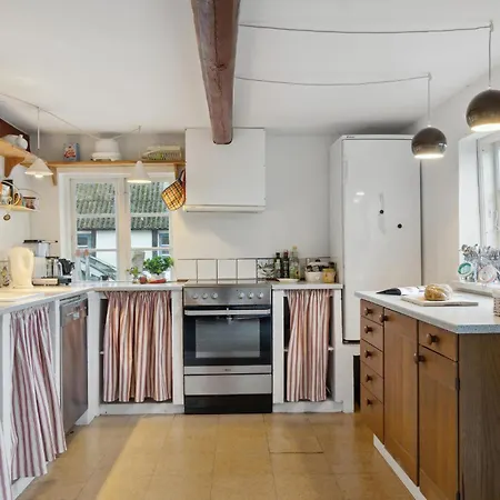 Holiday home Pet Friendly In With Wifi