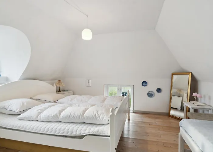 Pet Friendly In With Wifi Humble